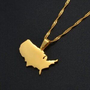 Gold United States of America Map Pendant Necklace USA Stainless Steel Jewelry
